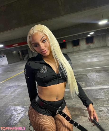 Avi.babyyy nude leaked OnlyFans photo #12
