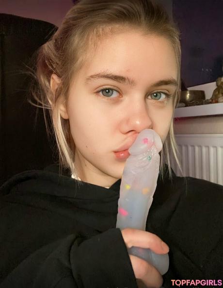 Annamillervip nude leaked OnlyFans photo #83