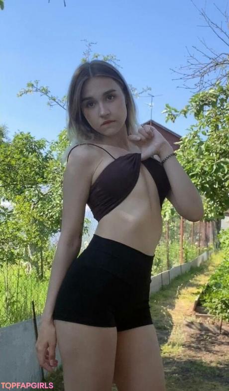 DollHole nude leaked OnlyFans photo #99