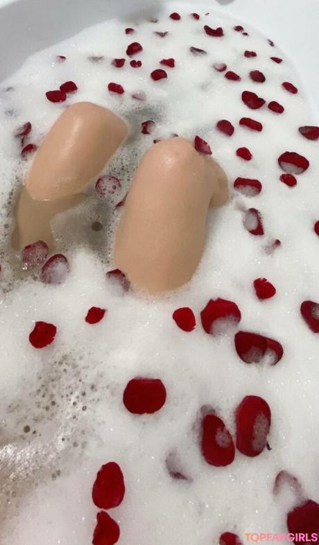 DollHole nude leaked OnlyFans photo #6