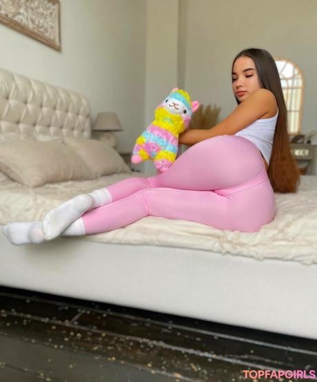 Tiynmay nude leaked OnlyFans photo #494