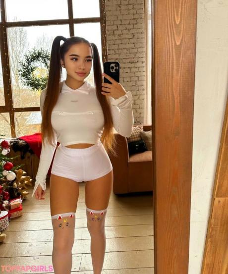 Tiynmay nude leaked OnlyFans photo #526