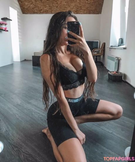 Tiynmay nude leaked OnlyFans photo #95