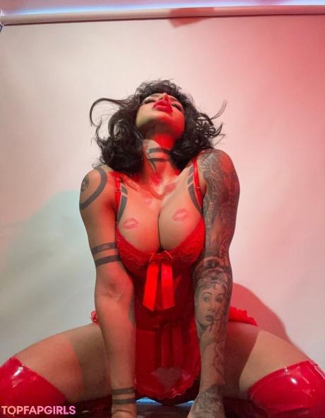 DElettraa nude leaked OnlyFans photo #19