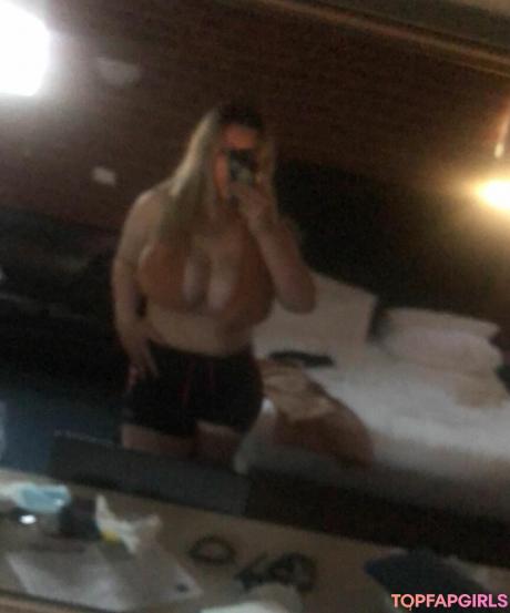 Emily nude leaked OnlyFans photo #8