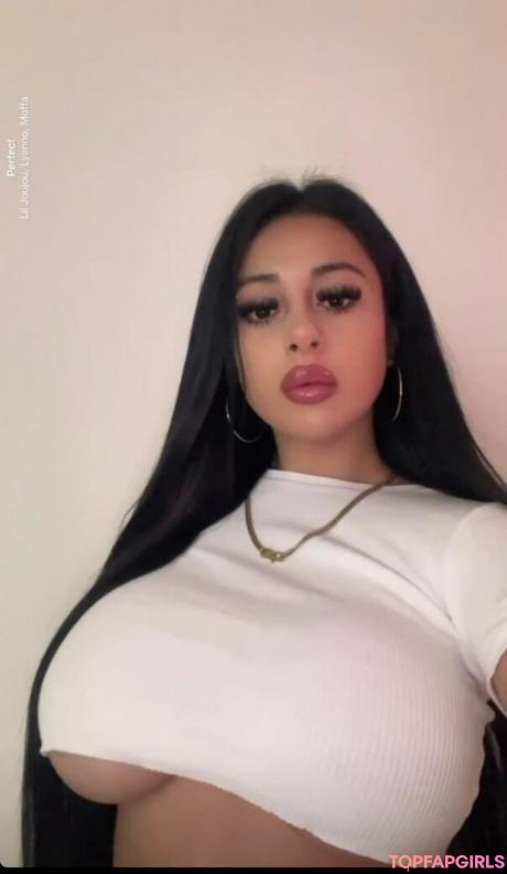 Emibecerra nude leaked OnlyFans photo #1