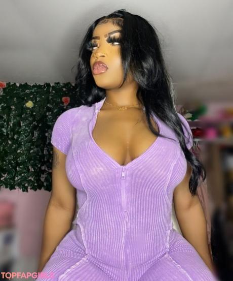 Zarijinsei nude leaked OnlyFans photo #2