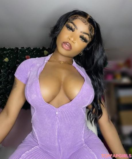 Zarijinsei nude leaked OnlyFans photo #3