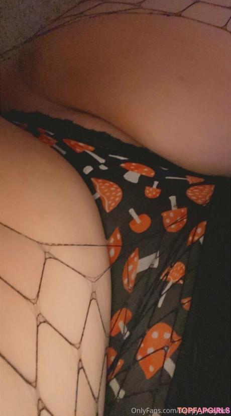 Sleepy_hneybee nude leaked OnlyFans photo #10