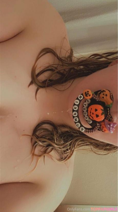 Sleepy_hneybee nude leaked OnlyFans photo #18