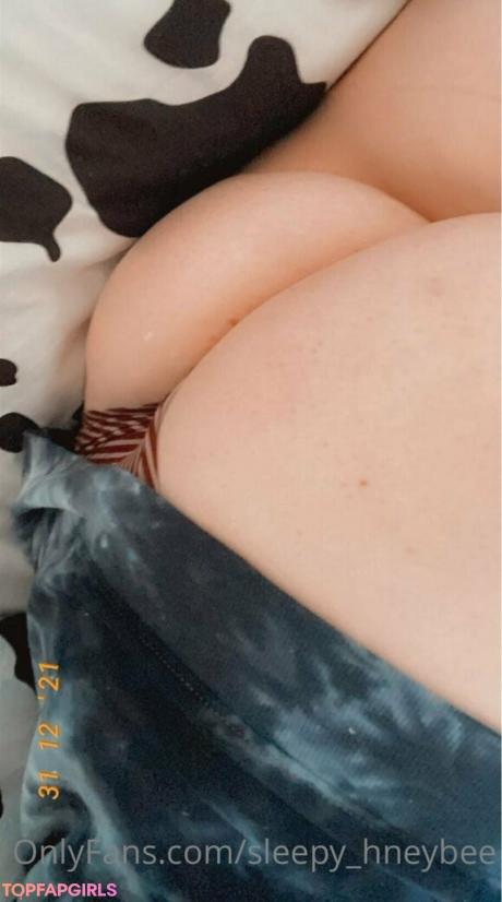 Sleepy_hneybee nude leaked OnlyFans photo #32