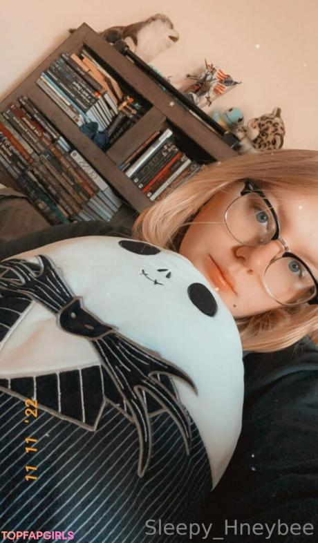 Sleepy_hneybee nude leaked OnlyFans photo #49