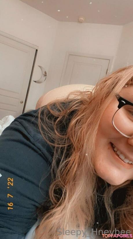 Sleepy_hneybee nude leaked OnlyFans photo #84