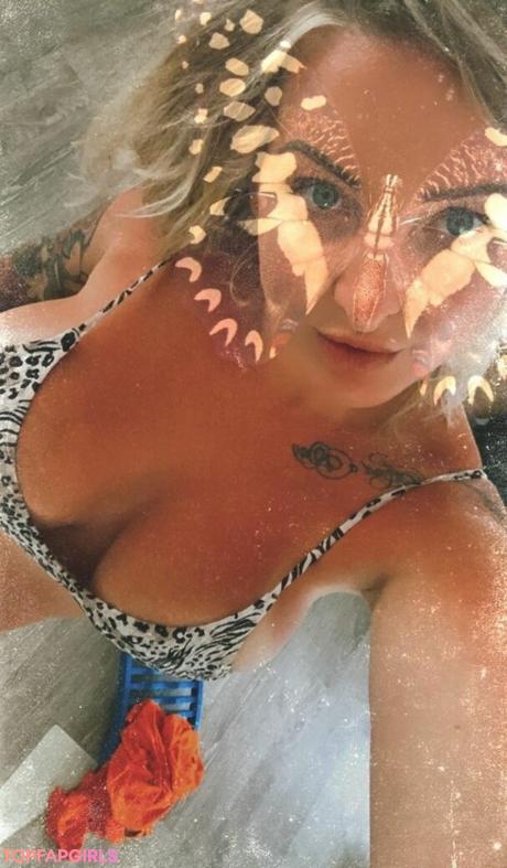Annie nude leaked OnlyFans photo #8