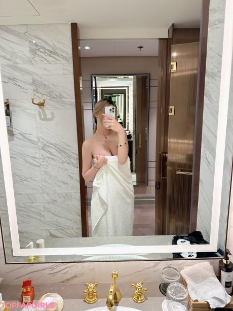 Julia nude leaked OnlyFans photo #13