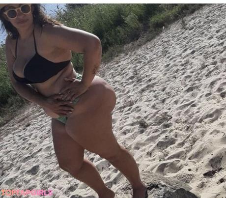 Aline nude leaked OnlyFans photo #1