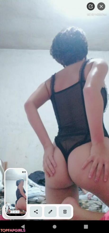 Marlboro nude leaked OnlyFans photo #4