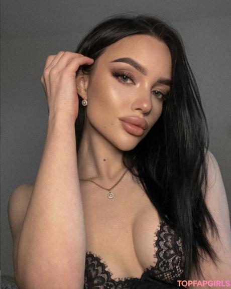 Sasherraa nude leaked OnlyFans photo #17