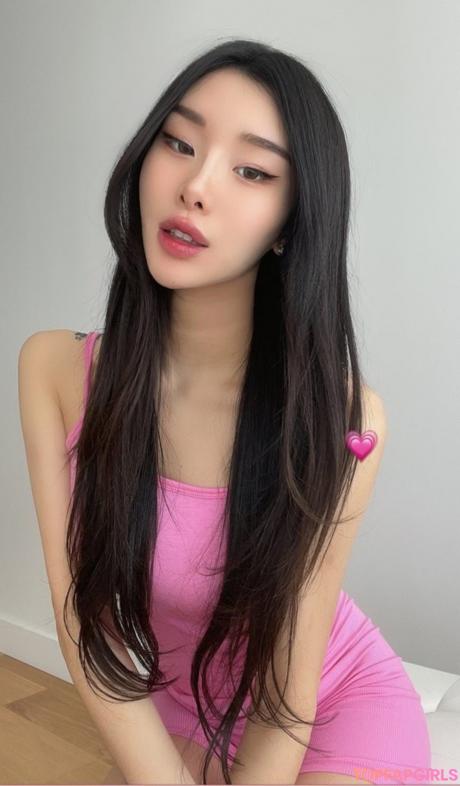 Mari nude leaked OnlyFans photo #14