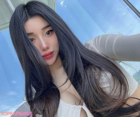 Mari nude leaked OnlyFans photo #22