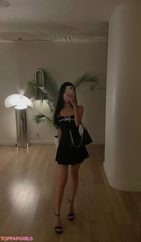 Mari nude leaked OnlyFans photo #35