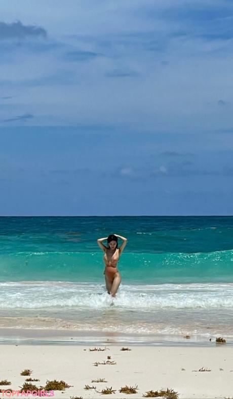 Mari nude leaked OnlyFans photo #7