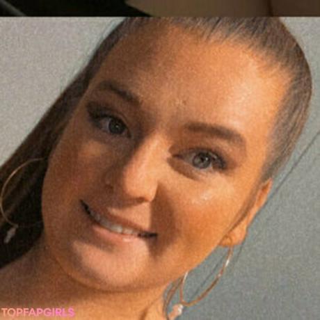 Alessiaaa18 nude leaked OnlyFans photo #12