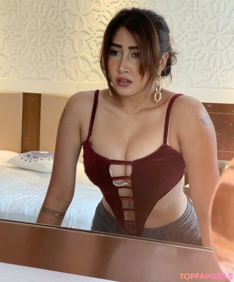 Sofia nude leaked OnlyFans photo #5