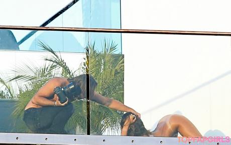 Rihanna nude leaked OnlyFans photo #1197