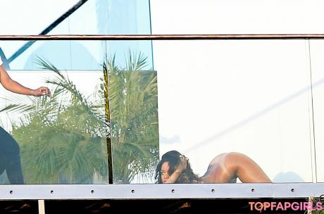 Rihanna nude leaked OnlyFans photo #1207
