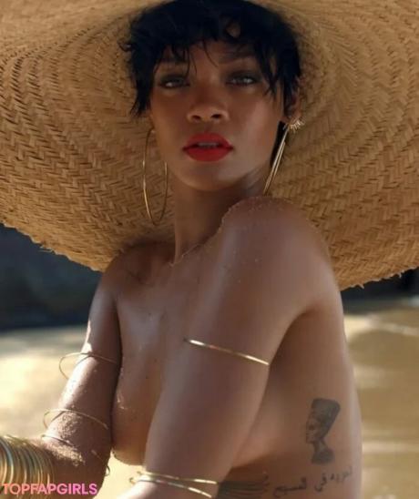 Rihanna nude leaked OnlyFans photo #1297
