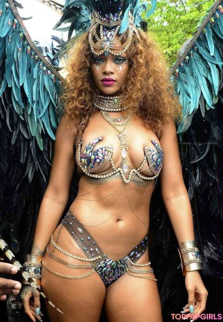 Rihanna nude leaked OnlyFans photo #140