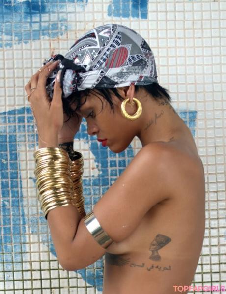 Rihanna nude leaked OnlyFans photo #1487