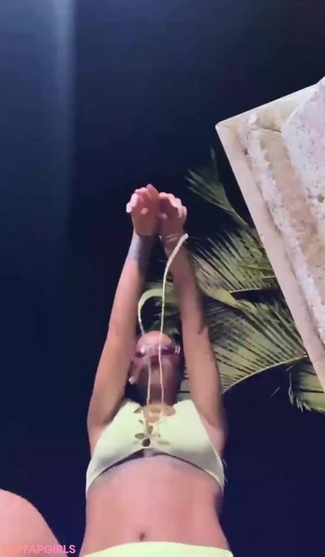 Rihanna nude leaked OnlyFans photo #16