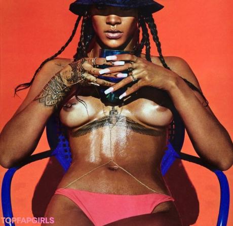 Rihanna nude leaked OnlyFans photo #166