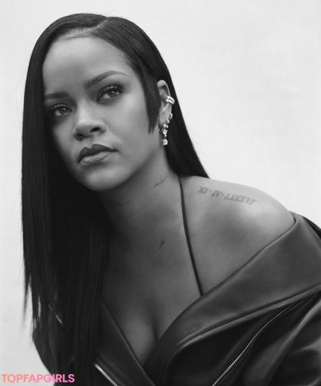 Rihanna nude leaked OnlyFans photo #245