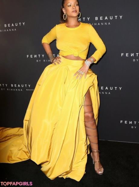 Rihanna nude leaked OnlyFans photo #268