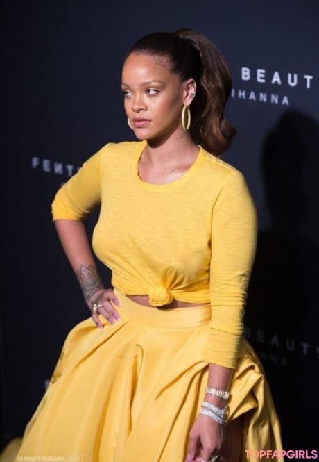 Rihanna nude leaked OnlyFans photo #269
