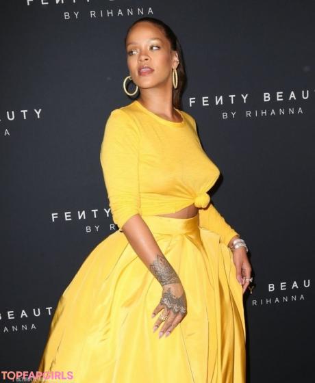 Rihanna nude leaked OnlyFans photo #289