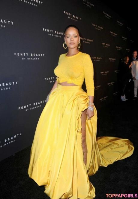 Rihanna nude leaked OnlyFans photo #303