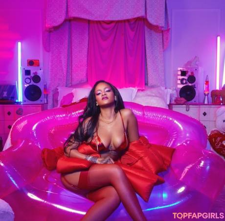 Rihanna nude leaked OnlyFans photo #415