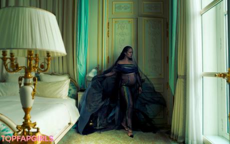 Rihanna nude leaked OnlyFans photo #479