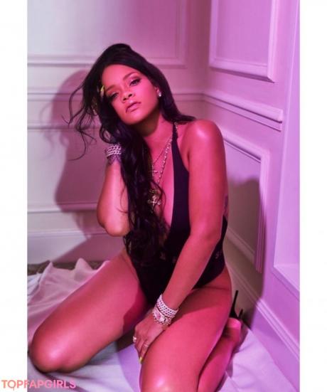 Rihanna nude leaked OnlyFans photo #489