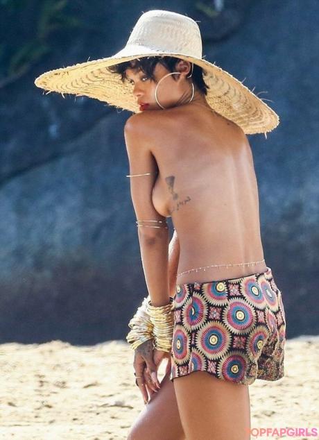 Rihanna nude leaked OnlyFans photo #497