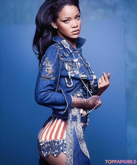 Rihanna nude leaked OnlyFans photo #661