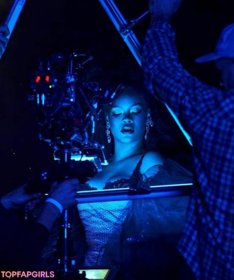 Rihanna nude leaked OnlyFans photo #707