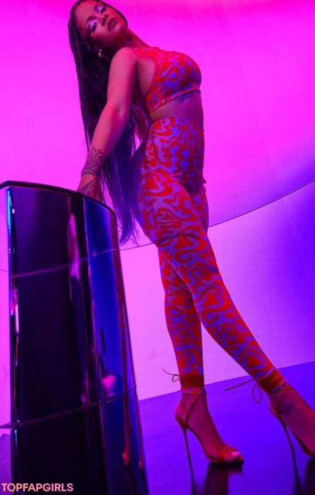 Rihanna nude leaked OnlyFans photo #796