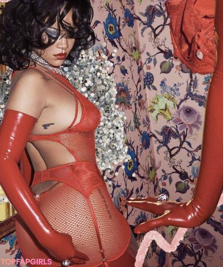 Rihanna nude leaked OnlyFans photo #83