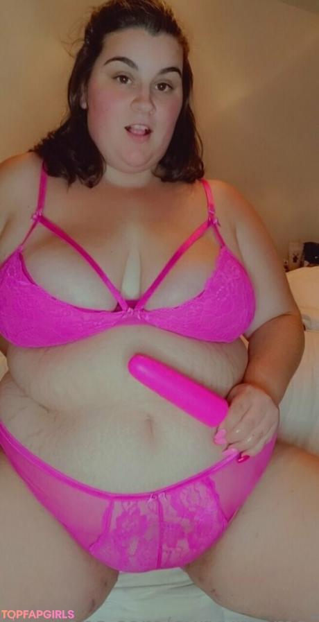 Curvymama2020 nude leaked OnlyFans photo #121