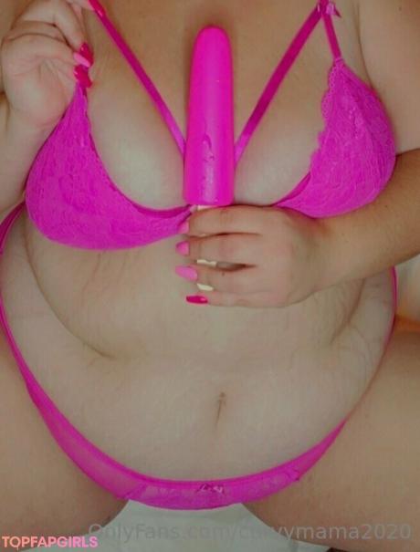 Curvymama2020 nude leaked OnlyFans photo #127